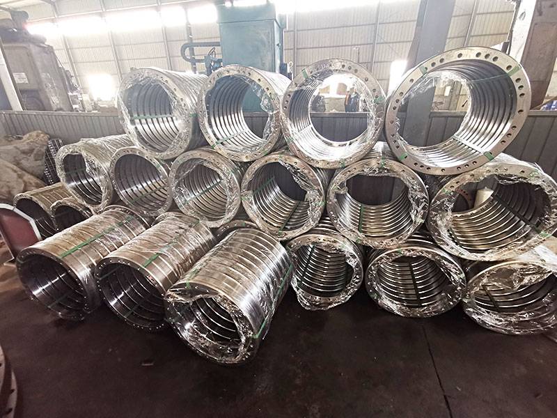 成（chéng）品法蘭車間一角